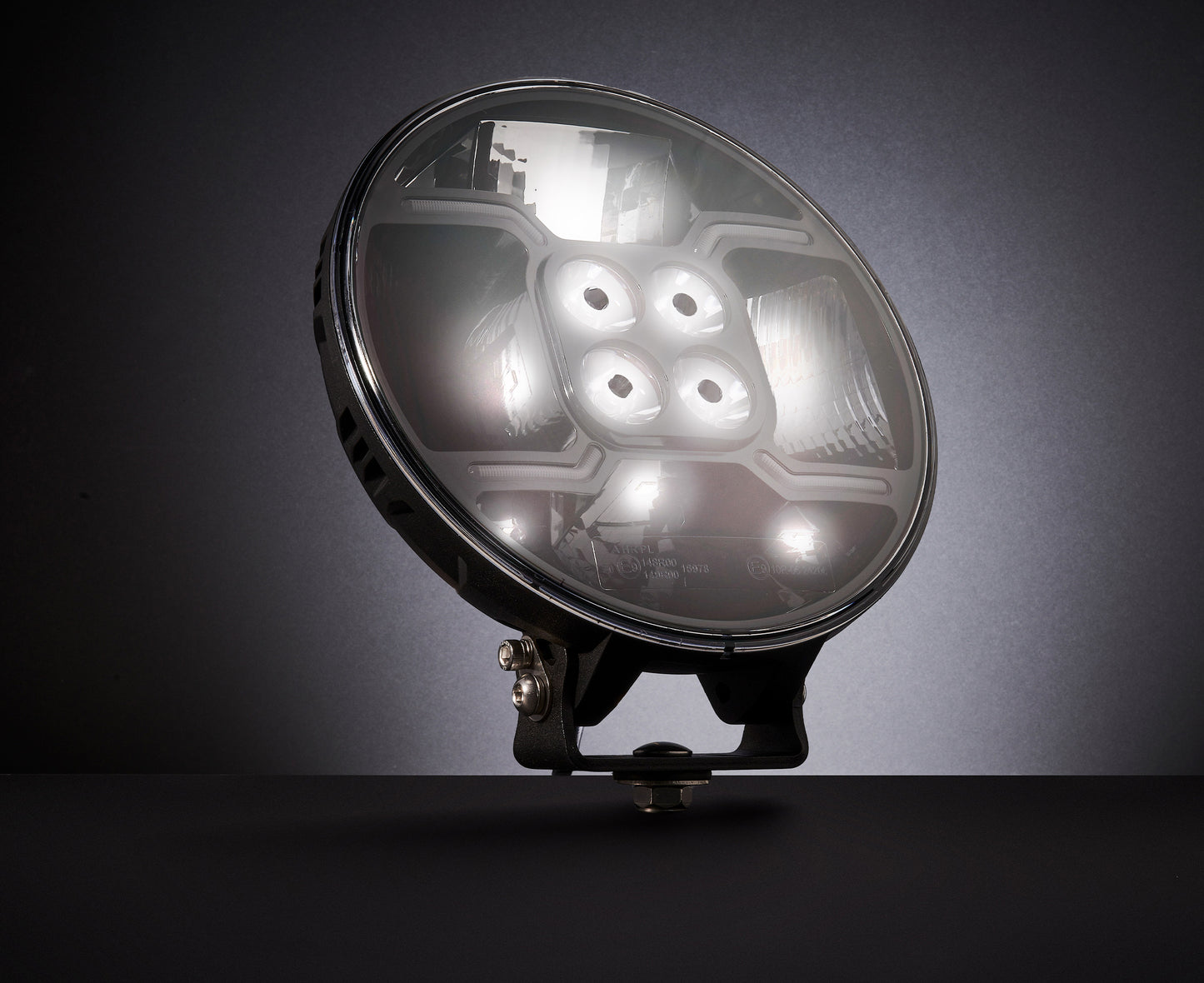 TT Technology 9" LED Driving Light (160W)