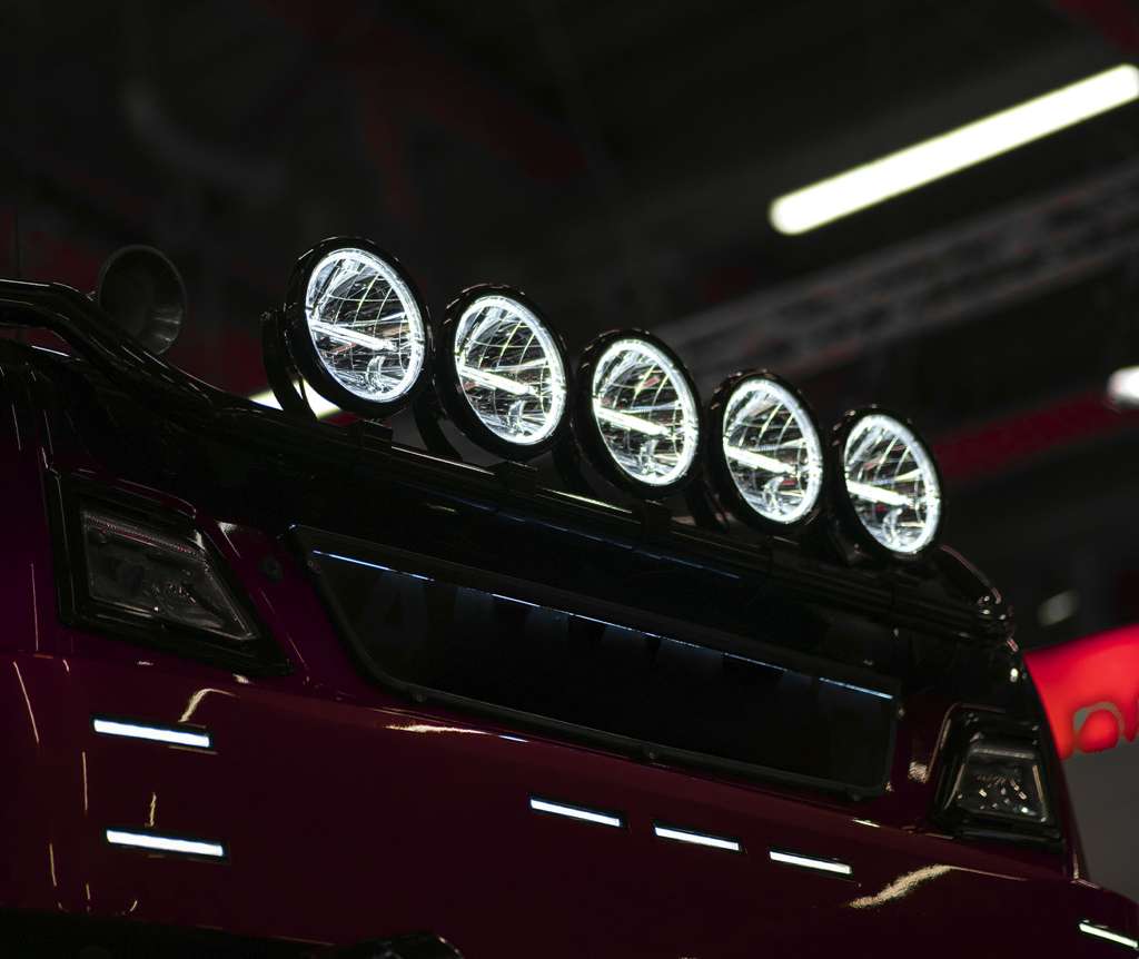 AMBASSADOR DRIVING LIGHT 9" - KLASIKA I DALEKI DOMET