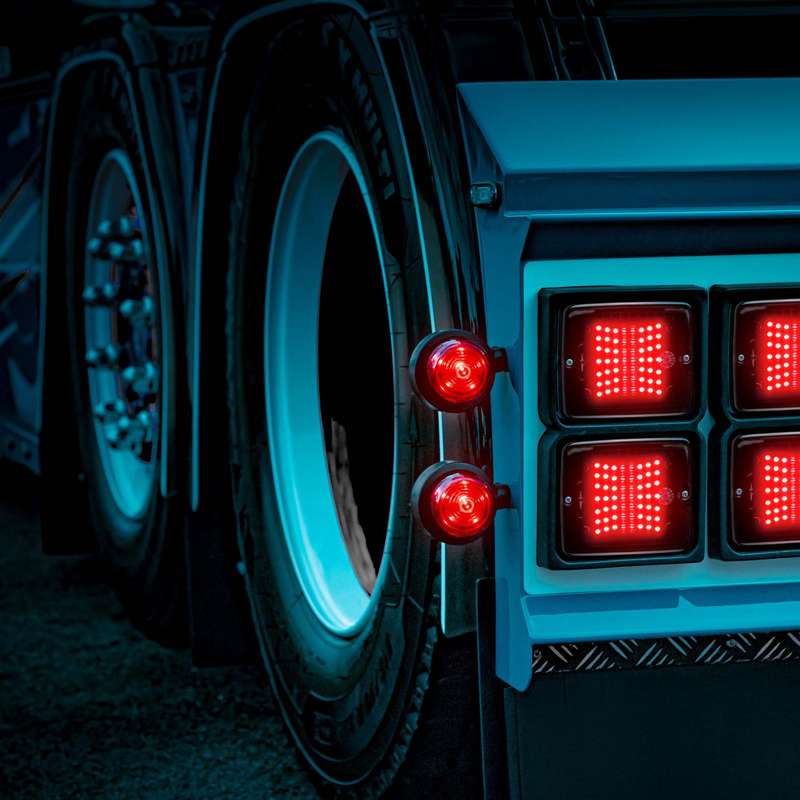 Strands Dark Knight Viking - WHITE- AMBER - RED ( DARK VERSION )