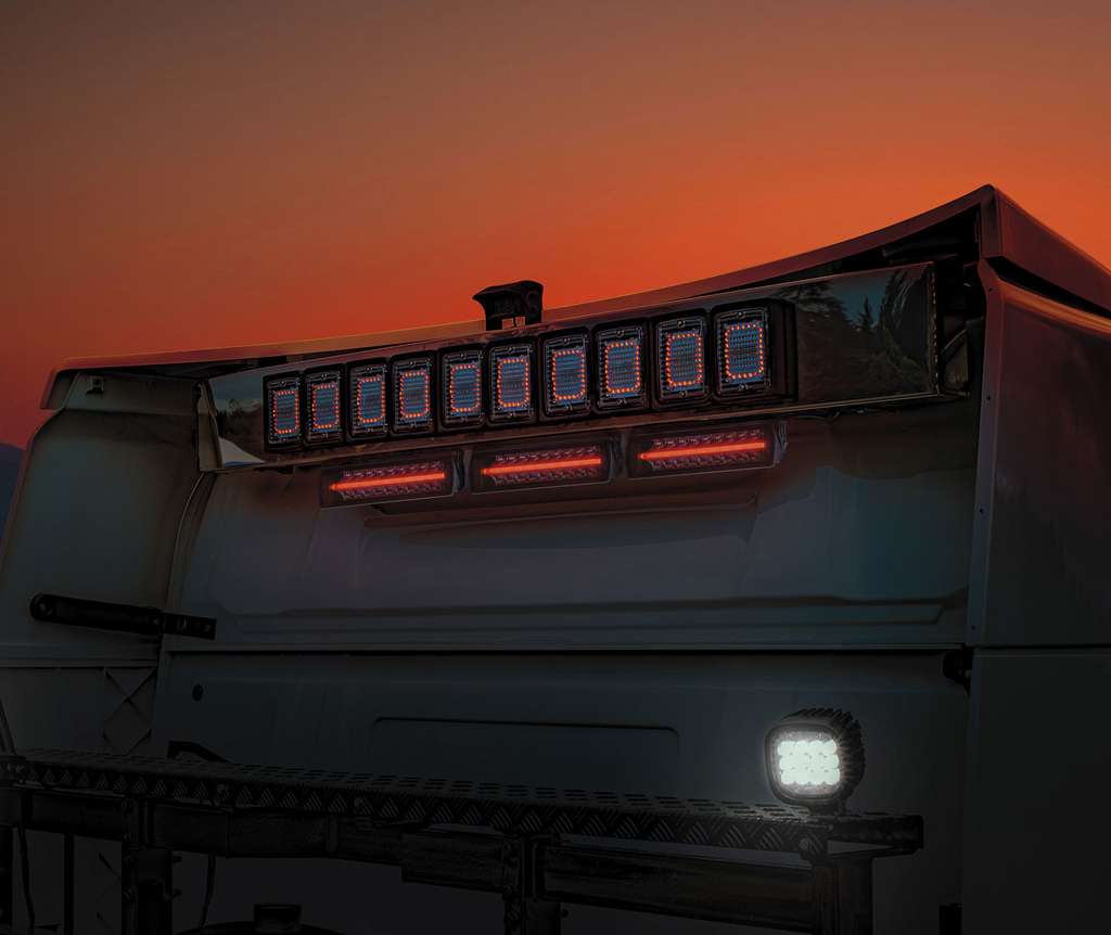 SIBERIA XP RED TIGER 12″: SVJETLO KOJE VIDI KROZ MRAK