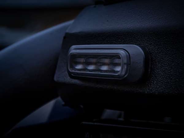 DARK KNIGHT DIRECTIONAL WARNING LIGHT AMBER 6 LED - AMBER 4 LED - DARK TINTED GLASS