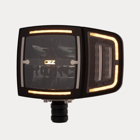 OZZ XH1 – Vrhunski Višenamjenski LED Far / Svjetlo za Ralice s Automatskim Grijanjem Stakla