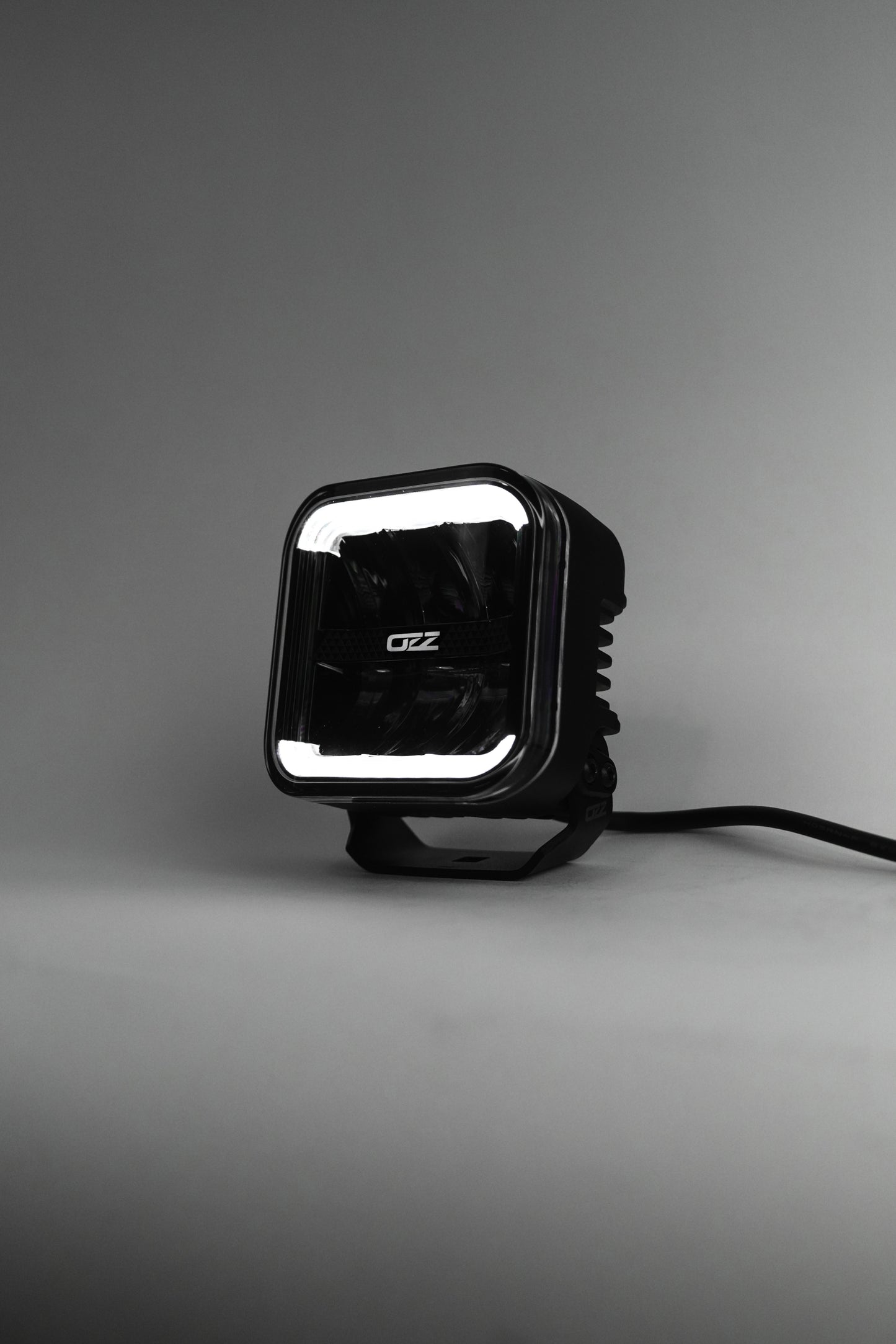 OZZ SQR 5″ Black & Arctic Edition