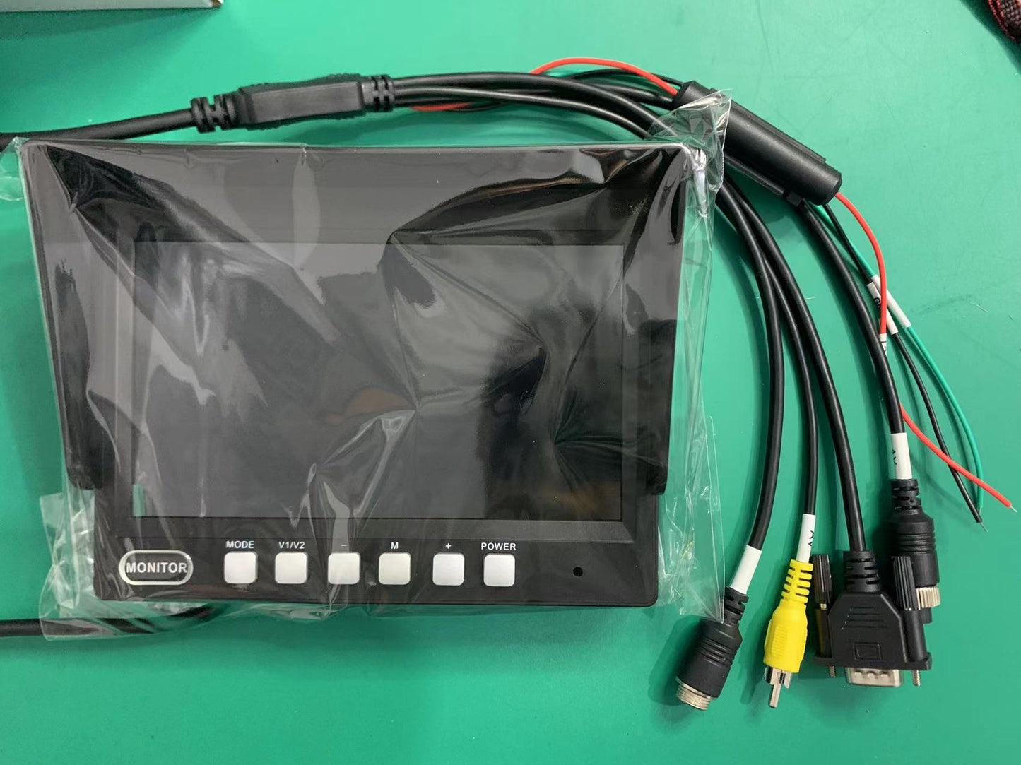 7" HD Monitor za rikverc kameru JPM-07C – 12V-36V (Za kamione i strojeve)