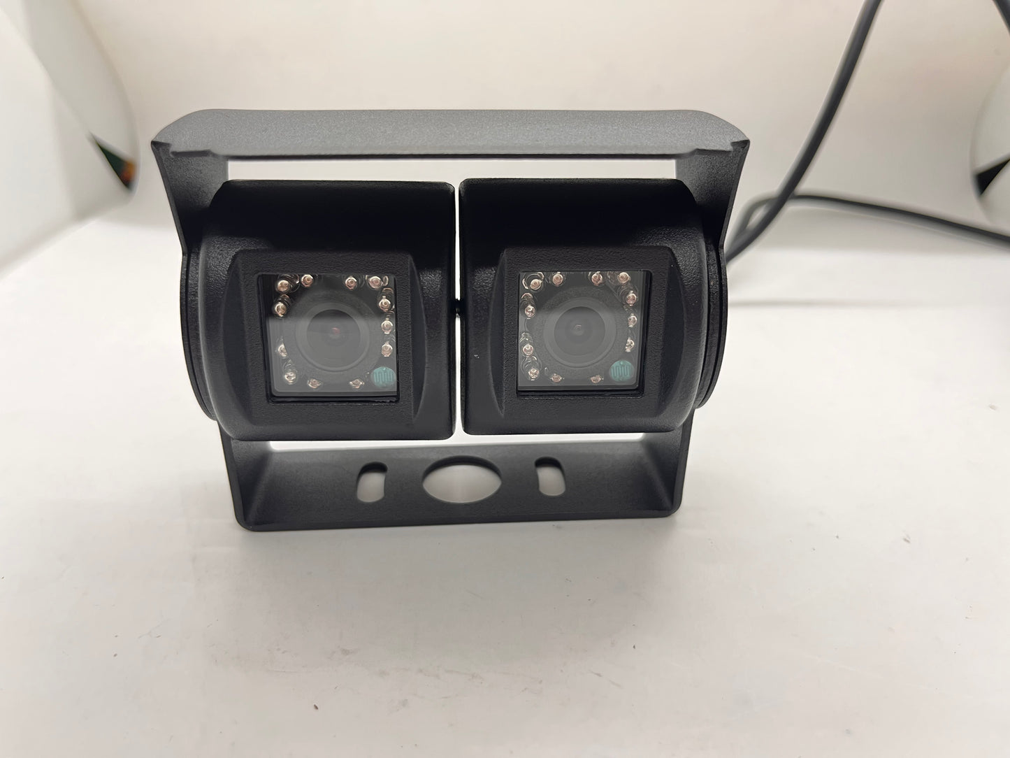 JPC-121 Dual Lens AHD Kamera – 180° Vertikalni Pregled Bez Mrtvih Kutova