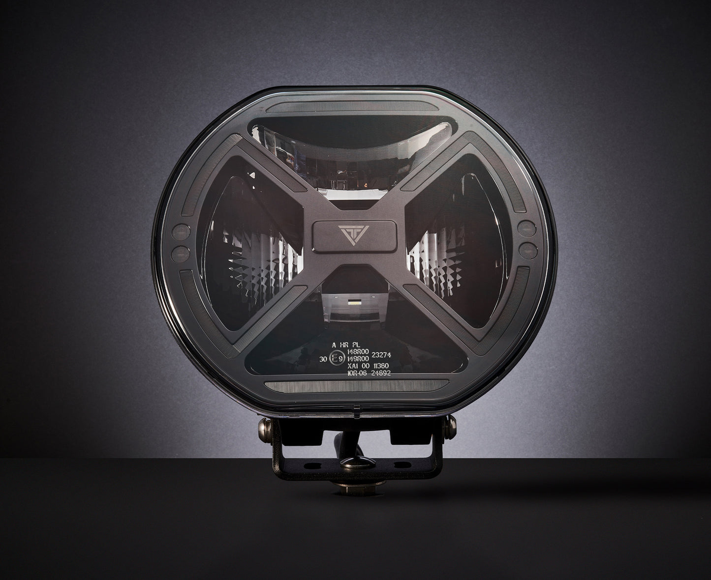 TT Technology 9" LED Black Series (160W | 11.000 lm) - DINAMIČNA POZICIJA